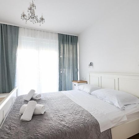 Two Bedroom Apartment With A Balcony Relja Zadar Eksteriør billede