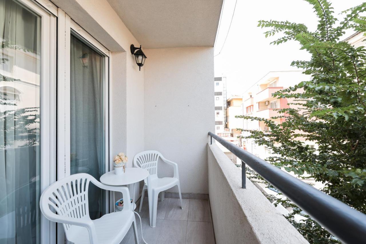 Two Bedroom Apartment With A Balcony Relja Zadar Eksteriør billede