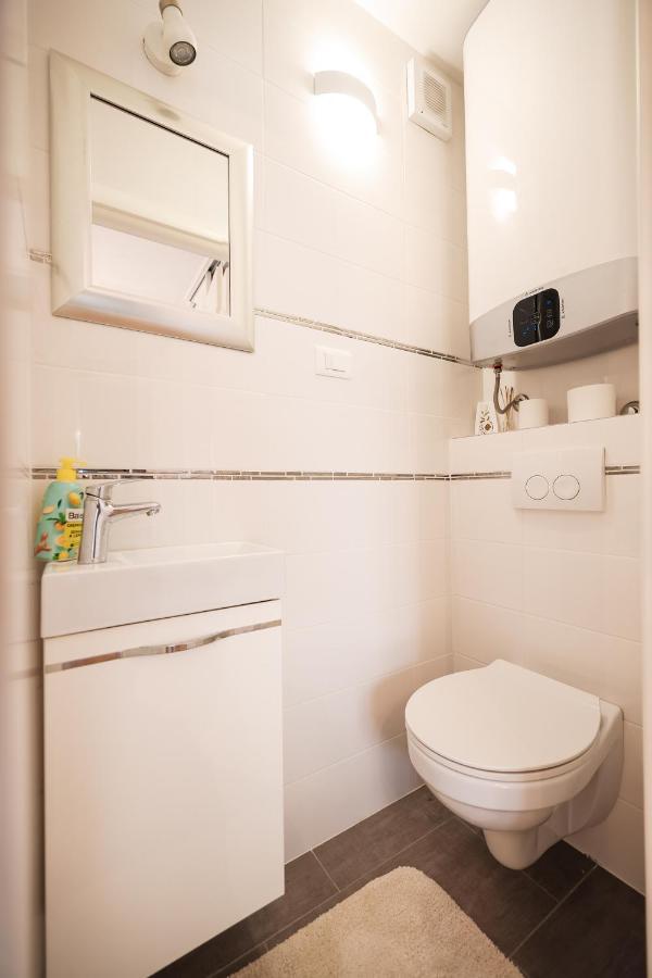Two Bedroom Apartment With A Balcony Relja Zadar Eksteriør billede